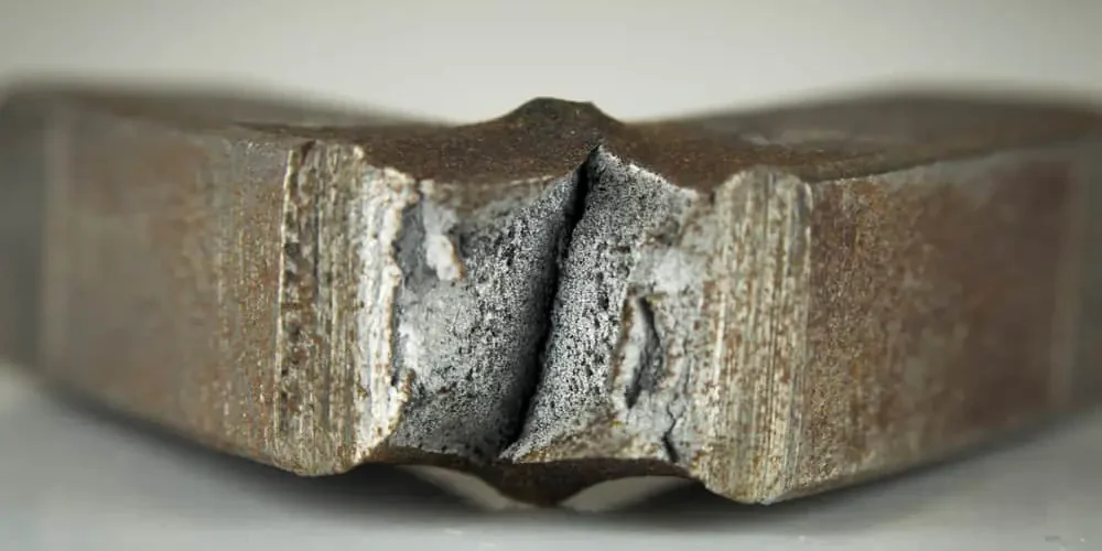 تفاوت چقرمگی و سختی